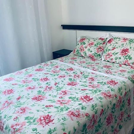 Stayhere! Fique Aqui! Apartamento 2/4 Mobiliado No Costa Azul :-) Salvador Eksteriør billede